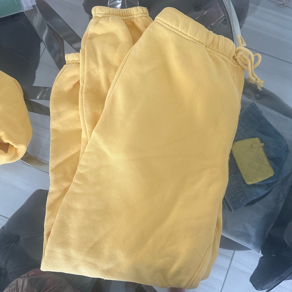 Elwood clothing LIMITED EDITION Vintage yellow sweat pants Medium